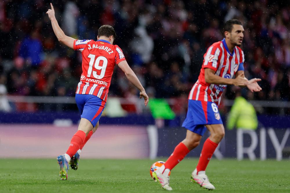 靠坚韧的意 靠坚韧的意